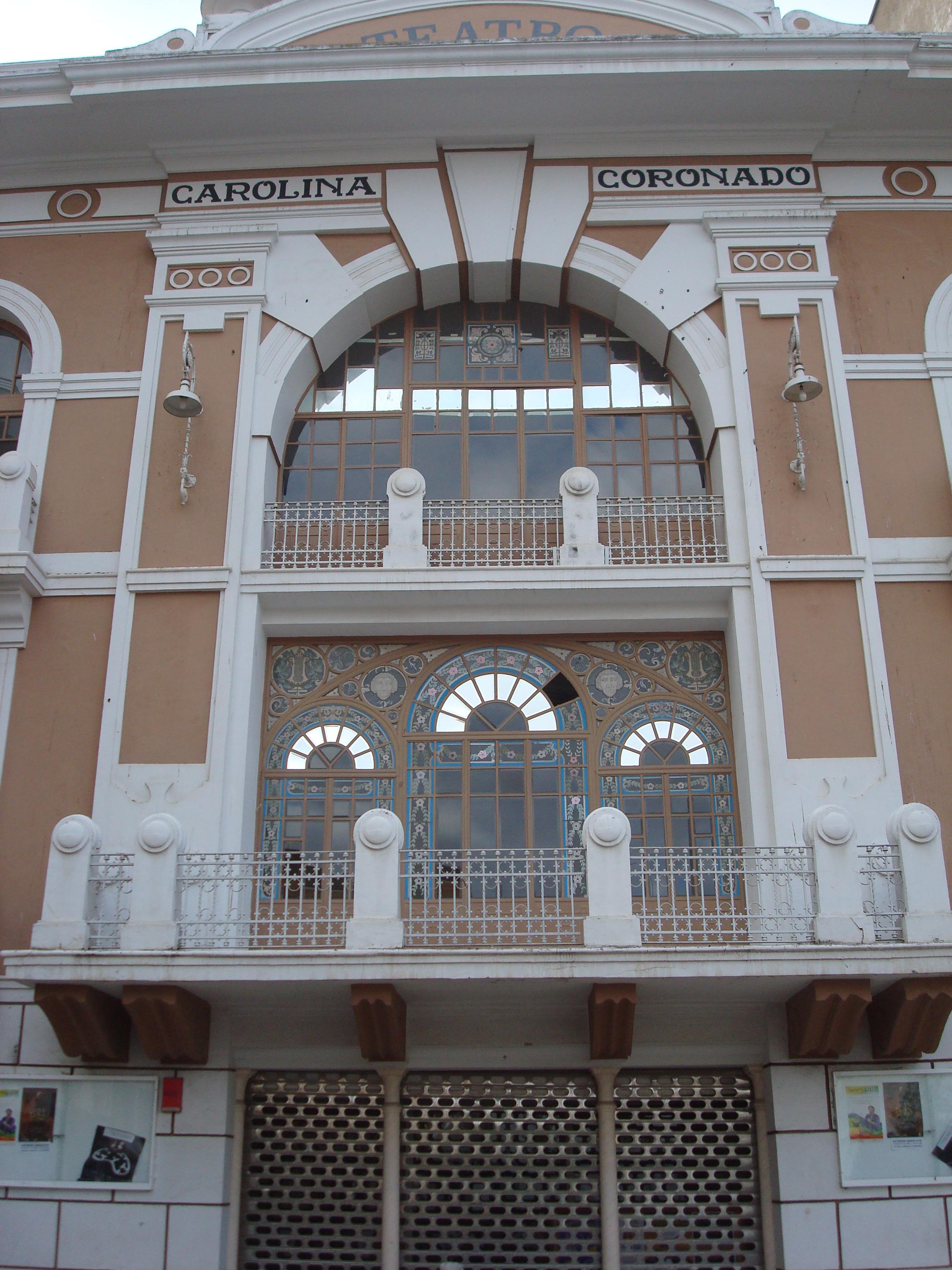Teatro-cine Carolina Coronado